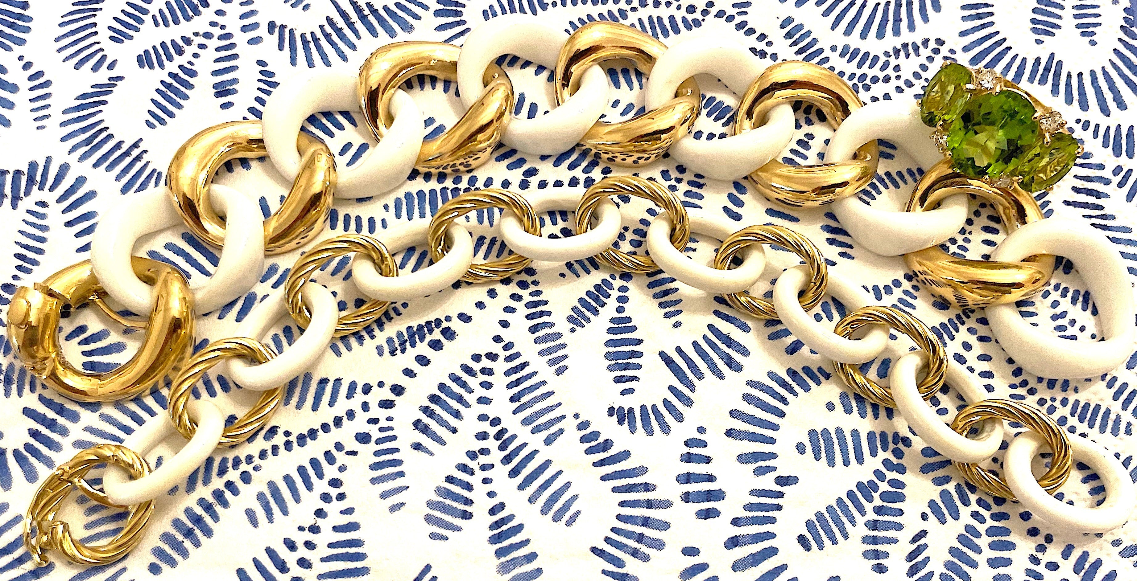 Elegant Alternating Yellow Gold Twist and Black Jade Link Bracelet