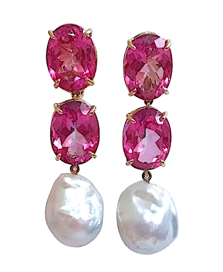 Elegant Gold Creole Earring by David Webb