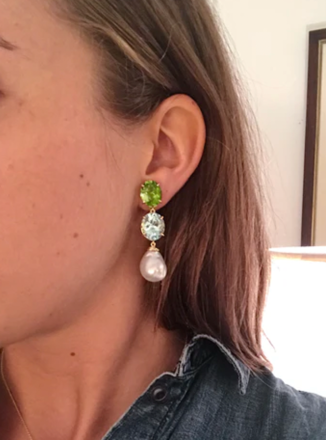 Elegant Gold Creole Earring by David Webb