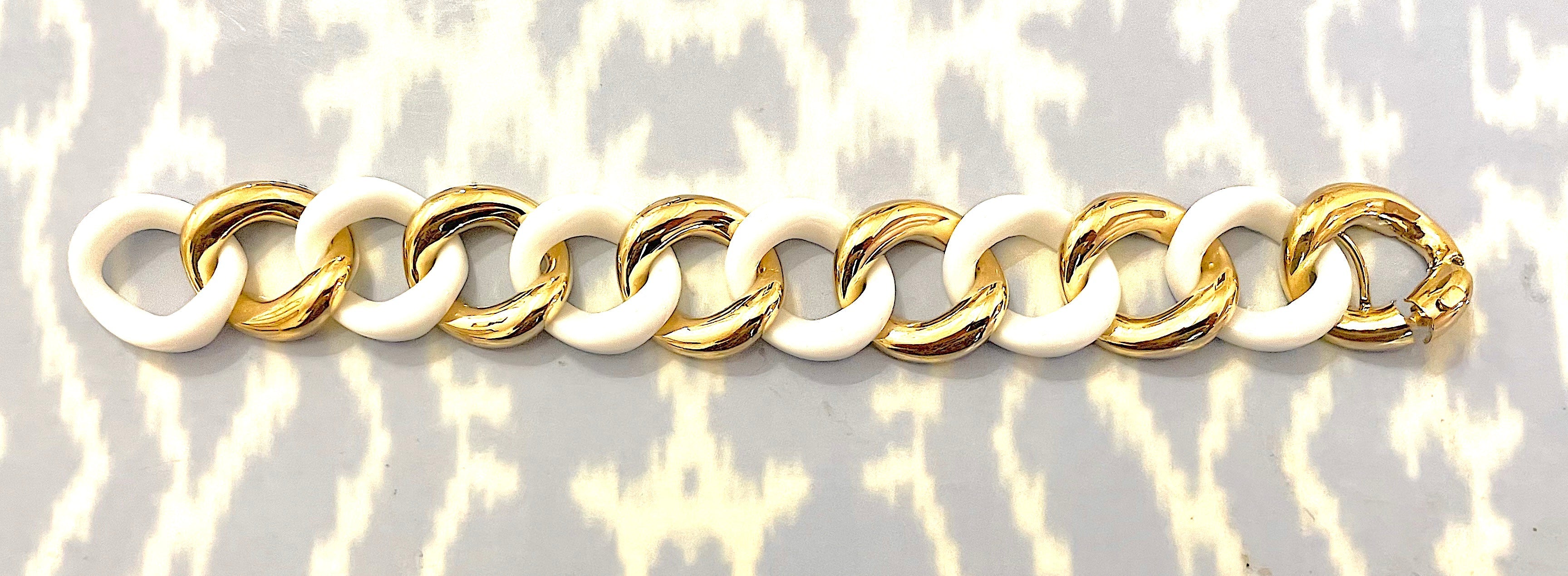 Elegant Alternating Yellow Gold Twist and Black Jade Link Bracelet