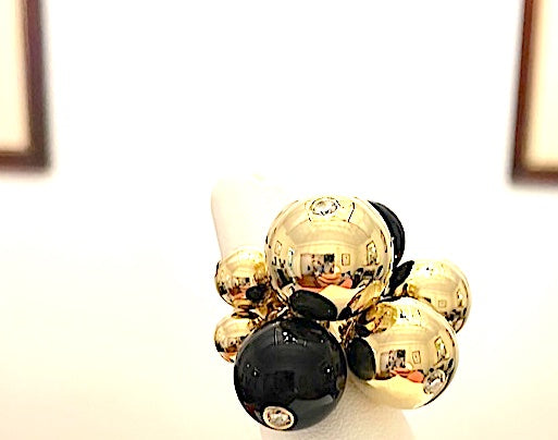 18kt Yellow Gold and Onyx Tassel Ring with Diamonds