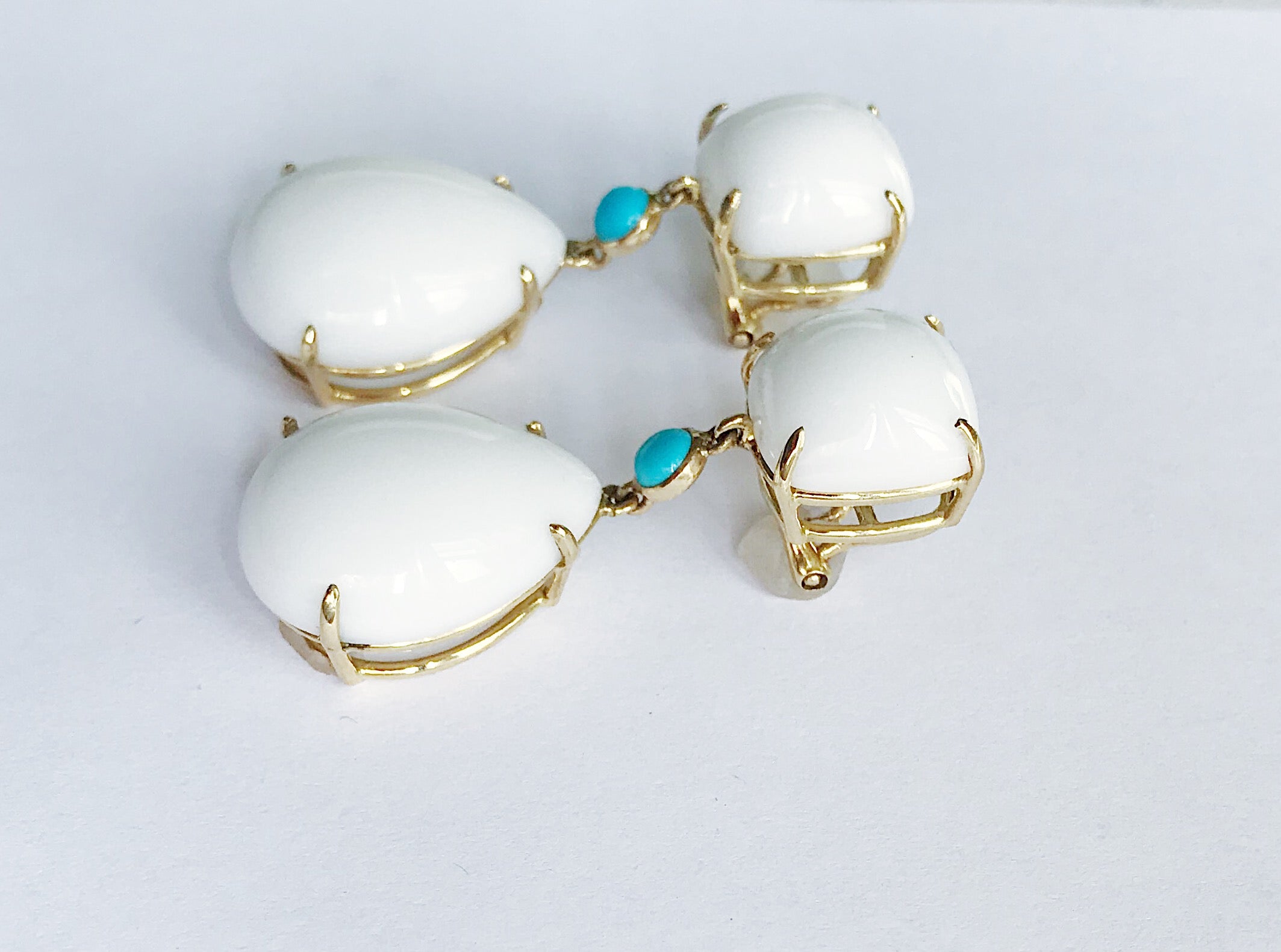 Yellow Gold Pear Drop Earring with White Jade and Bezel Set Turquoise Accent