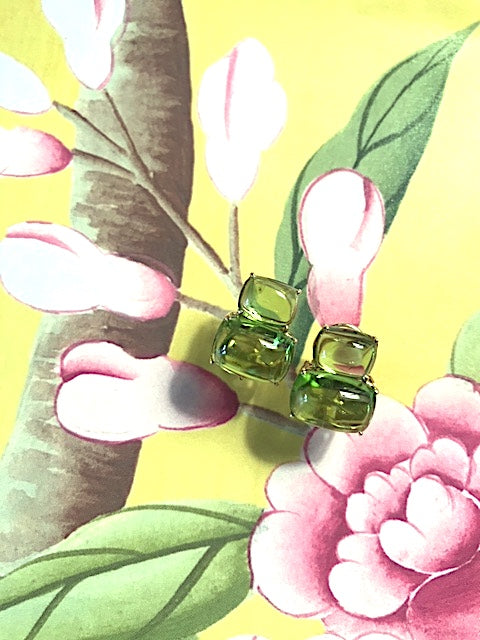 18Kt Yellow Gold Cushion Cut Cabochon Peridot Earrings with Diamonds