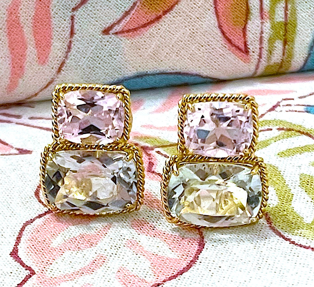 18kt Yellow Gold Cushion Cut Earring with Rope Twist Border with Green Quartz